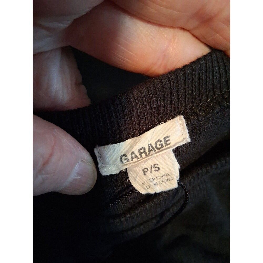 Garage Crop Top Juniors P/S Black Embroidered Barbed Wire L/S - Picture 5 of 7